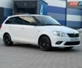 Білий Шкода Фабія, об'ємом двигуна 1.4 л та пробігом 170 тис. км за 9350 $, фото 1 на Automoto.ua