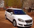Белый Шкода Фабия, объемом двигателя 1.6 л и пробегом 200 тыс. км за 6500 $, фото 4 на Automoto.ua