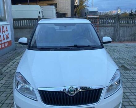 Білий Шкода Фабія, об'ємом двигуна 1.39 л та пробігом 404 тис. км за 5100 $, фото 1 на Automoto.ua