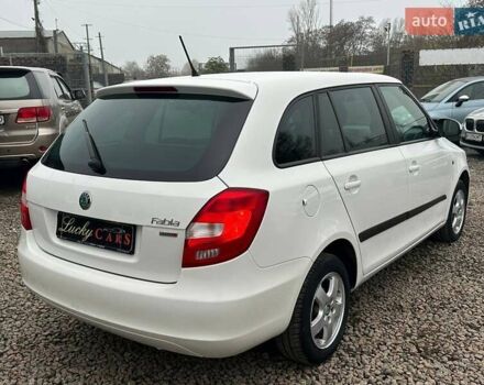 Белый Шкода Фабия, объемом двигателя 1.2 л и пробегом 157 тыс. км за 5500 $, фото 3 на Automoto.ua
