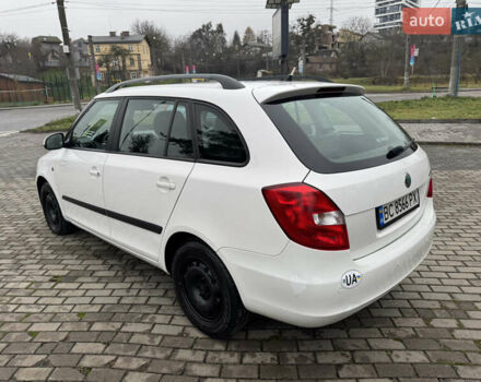 Белый Шкода Фабия, объемом двигателя 1.2 л и пробегом 261 тыс. км за 4350 $, фото 6 на Automoto.ua