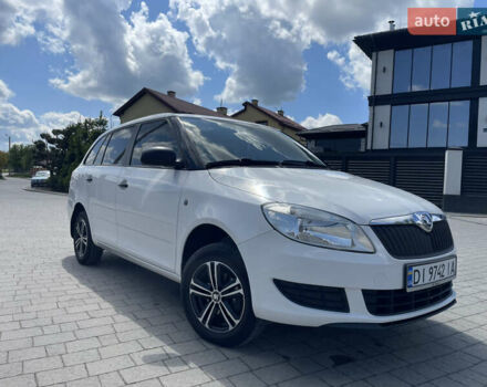 Білий Шкода Фабія, об'ємом двигуна 1.2 л та пробігом 297 тис. км за 5600 $, фото 6 на Automoto.ua