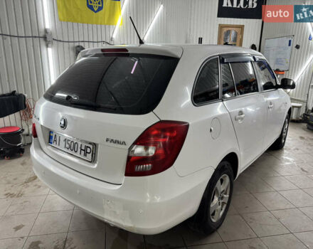 Белый Шкода Фабия, объемом двигателя 1.6 л и пробегом 300 тыс. км за 6350 $, фото 10 на Automoto.ua