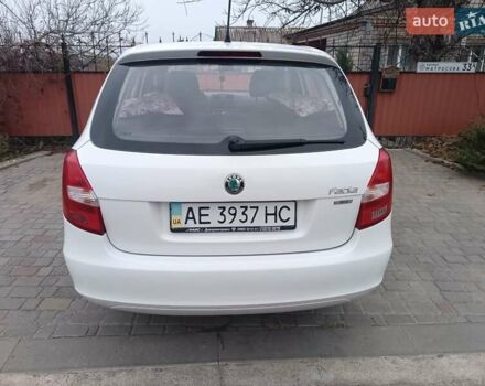 Белый Шкода Фабия, объемом двигателя 1.39 л и пробегом 266 тыс. км за 6500 $, фото 20 на Automoto.ua