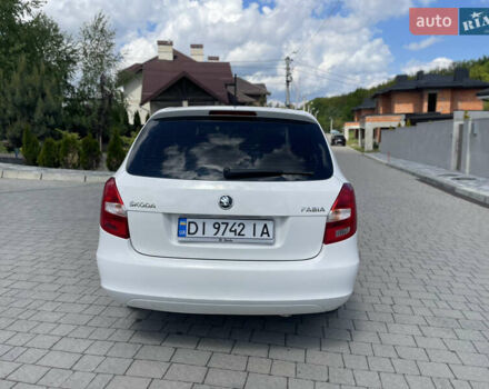 Білий Шкода Фабія, об'ємом двигуна 1.2 л та пробігом 297 тис. км за 5600 $, фото 3 на Automoto.ua