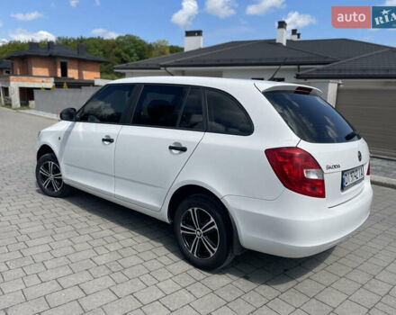 Білий Шкода Фабія, об'ємом двигуна 1.2 л та пробігом 297 тис. км за 5600 $, фото 4 на Automoto.ua
