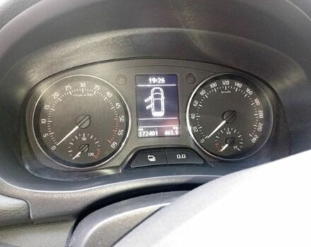 Шкода Фабия 2013 в Полтаве на Automoto.ua Белый Шкода Фабия, объемом двигателя 1.6 л и пробегом 172 тыс. км за 6000 $, фото 6 на Automoto.ua