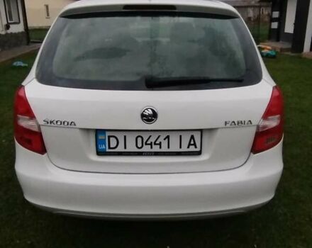 Білий Шкода Фабія, об'ємом двигуна 1.39 л та пробігом 194 тис. км за 5500 $, фото 1 на Automoto.ua