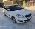 Білий Шкода Фабія, об'ємом двигуна 1.6 л та пробігом 254 тис. км за 5999 $, фото 1 на Automoto.ua