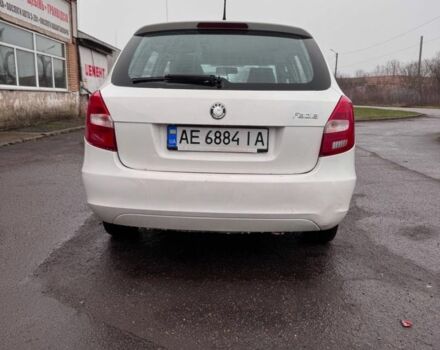 Белый Шкода Фабия, объемом двигателя 1.4 л и пробегом 230 тыс. км за 4500 $, фото 1 на Automoto.ua