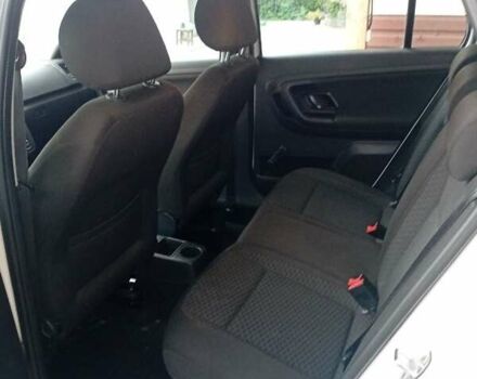 Белый Шкода Фабия, объемом двигателя 1.6 л и пробегом 172 тыс. км за 6000 $, фото 8 на Automoto.ua