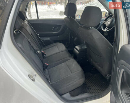Білий Шкода Фабія, об'ємом двигуна 1.39 л та пробігом 392 тис. км за 5500 $, фото 12 на Automoto.ua