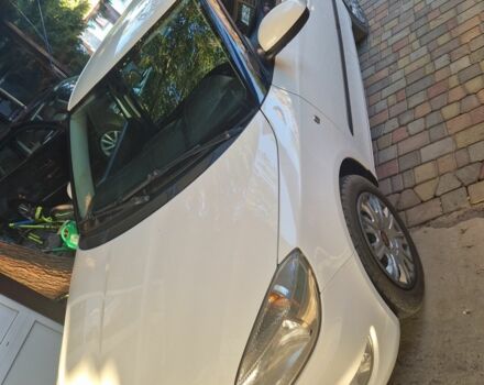 Белый Шкода Фабия, объемом двигателя 1.6 л и пробегом 136 тыс. км за 7000 $, фото 3 на Automoto.ua