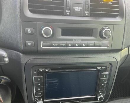 Белый Шкода Фабия, объемом двигателя 1.2 л и пробегом 192 тыс. км за 7000 $, фото 2 на Automoto.ua