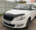 Білий Шкода Фабія, об'ємом двигуна 1.4 л та пробігом 172 тис. км за 5600 $, фото 1 на Automoto.ua
