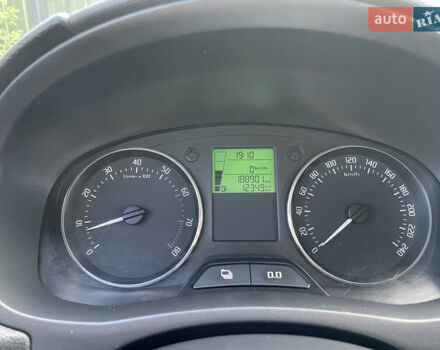 Белый Шкода Фабия, объемом двигателя 1.39 л и пробегом 189 тыс. км за 5600 $, фото 17 на Automoto.ua