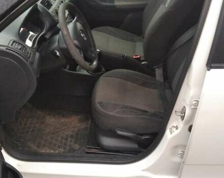 Білий Шкода Фабія, об'ємом двигуна 1.4 л та пробігом 260 тис. км за 5500 $, фото 16 на Automoto.ua