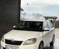 Белый Шкода Фабия, объемом двигателя 1.6 л и пробегом 227 тыс. км за 7100 $, фото 1 на Automoto.ua