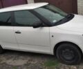 Білий Шкода Фабія, об'ємом двигуна 1.4 л та пробігом 260 тис. км за 5500 $, фото 6 на Automoto.ua