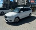 Белый Шкода Фабия, объемом двигателя 1.6 л и пробегом 182 тыс. км за 8558 $, фото 1 на Automoto.ua