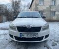 Білий Шкода Фабія, об'ємом двигуна 1.2 л та пробігом 208 тис. км за 4600 $, фото 1 на Automoto.ua