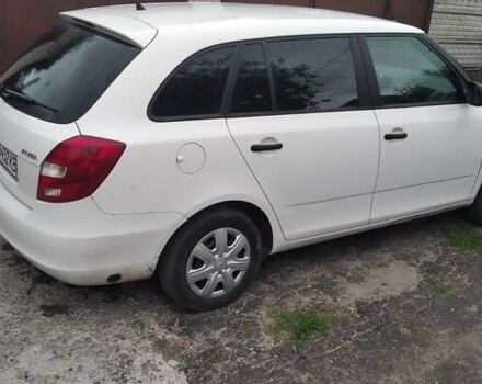 Білий Шкода Фабія, об'ємом двигуна 1.4 л та пробігом 260 тис. км за 5500 $, фото 12 на Automoto.ua