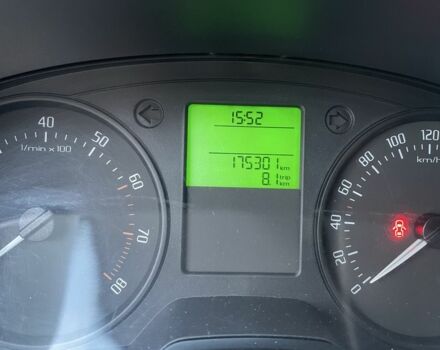 Белый Шкода Фабия, объемом двигателя 1.2 л и пробегом 208 тыс. км за 5300 $, фото 9 на Automoto.ua