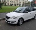 Белый Шкода Фабия, объемом двигателя 1.6 л и пробегом 305 тыс. км за 5900 $, фото 5 на Automoto.ua