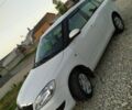 Белый Шкода Фабия, объемом двигателя 1.6 л и пробегом 247 тыс. км за 4999 $, фото 1 на Automoto.ua
