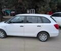 Белый Шкода Фабия, объемом двигателя 1.6 л и пробегом 215 тыс. км за 5397 $, фото 1 на Automoto.ua