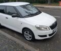 Белый Шкода Фабия, объемом двигателя 1.6 л и пробегом 305 тыс. км за 5900 $, фото 4 на Automoto.ua