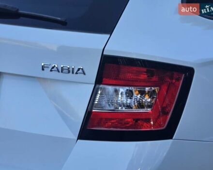 Белый Шкода Фабия, объемом двигателя 1.2 л и пробегом 198 тыс. км за 11499 $, фото 24 на Automoto.ua
