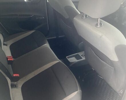 Білий Шкода Фабія, об'ємом двигуна 1.4 л та пробігом 280 тис. км за 7500 $, фото 13 на Automoto.ua