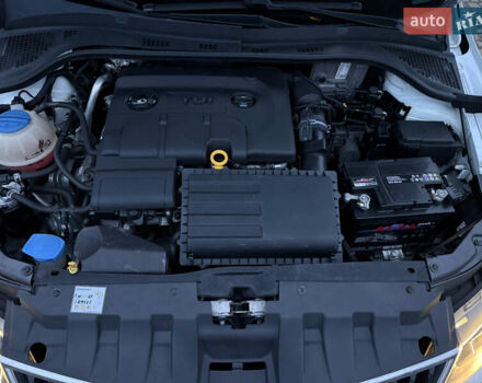 Білий Шкода Фабія, об'ємом двигуна 1.4 л та пробігом 176 тис. км за 8300 $, фото 32 на Automoto.ua