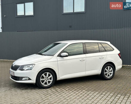 Белый Шкода Фабия, объемом двигателя 1.42 л и пробегом 188 тыс. км за 7500 $, фото 7 на Automoto.ua