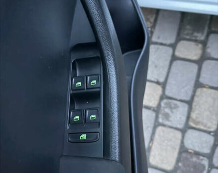 Білий Шкода Фабія, об'ємом двигуна 1.4 л та пробігом 176 тис. км за 8300 $, фото 18 на Automoto.ua