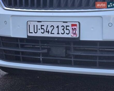 Белый Шкода Фабия, объемом двигателя 1.2 л и пробегом 198 тыс. км за 11499 $, фото 16 на Automoto.ua