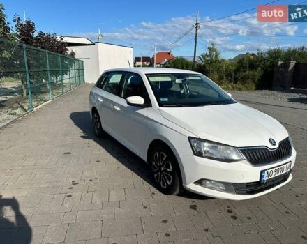Белый Шкода Фабия, объемом двигателя 1 л и пробегом 82 тыс. км за 6700 $, фото 2 на Automoto.ua