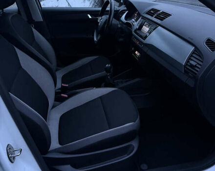 Білий Шкода Фабія, об'ємом двигуна 1.4 л та пробігом 176 тис. км за 8300 $, фото 26 на Automoto.ua