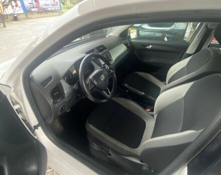 Білий Шкода Фабія, об'ємом двигуна 1.4 л та пробігом 280 тис. км за 7500 $, фото 6 на Automoto.ua