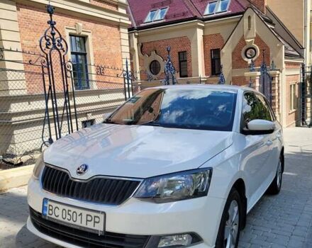 Белый Шкода Фабия, объемом двигателя 1.2 л и пробегом 187 тыс. км за 7600 $, фото 2 на Automoto.ua