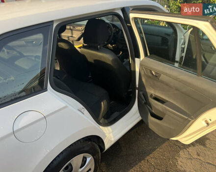Білий Шкода Фабія, об'ємом двигуна 1.4 л та пробігом 230 тис. км за 8500 $, фото 9 на Automoto.ua