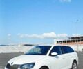 Белый Шкода Фабия, объемом двигателя 1.4 л и пробегом 260 тыс. км за 10500 $, фото 6 на Automoto.ua
