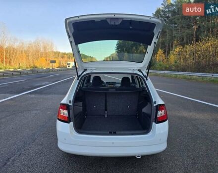 Белый Шкода Фабия, объемом двигателя 1.2 л и пробегом 198 тыс. км за 11499 $, фото 27 на Automoto.ua