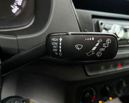 Белый Шкода Фабия, объемом двигателя 1.4 л и пробегом 178 тыс. км за 7800 $, фото 14 на Automoto.ua