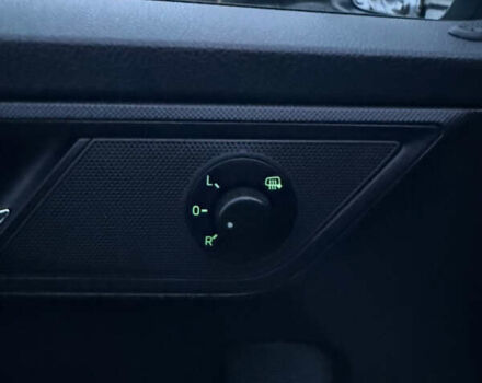 Білий Шкода Фабія, об'ємом двигуна 1.4 л та пробігом 176 тис. км за 8300 $, фото 17 на Automoto.ua