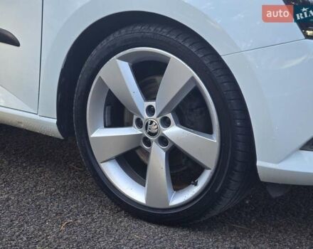 Белый Шкода Фабия, объемом двигателя 1.2 л и пробегом 198 тыс. км за 11499 $, фото 19 на Automoto.ua