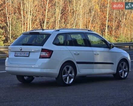 Белый Шкода Фабия, объемом двигателя 1.2 л и пробегом 198 тыс. км за 11499 $, фото 7 на Automoto.ua