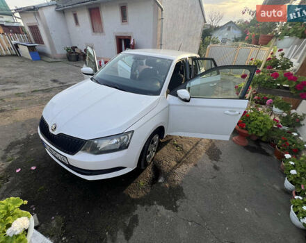 Білий Шкода Фабія, об'ємом двигуна 1.4 л та пробігом 230 тис. км за 8500 $, фото 4 на Automoto.ua