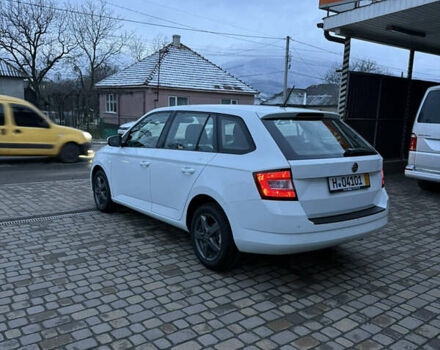 Білий Шкода Фабія, об'ємом двигуна 1.4 л та пробігом 176 тис. км за 8300 $, фото 6 на Automoto.ua